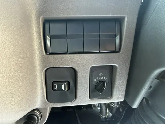 三菱 キャンター 2RG-FBA20(2WD)の写真50
