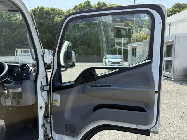 日産 アトラス 2RG-FBAVW(2WD)の写真46