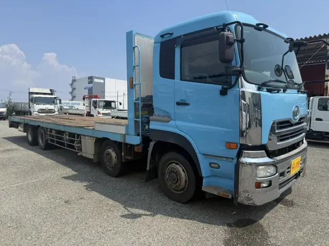 UD クオン QKG-CG5ZA(8x4)の写真2
