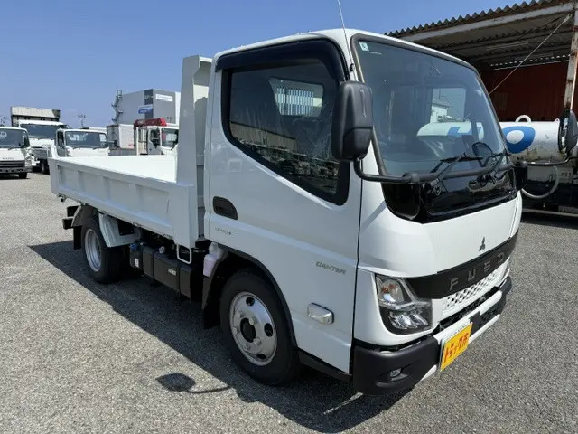 三菱 キャンター 2RG-FBA60(2WD)の写真2