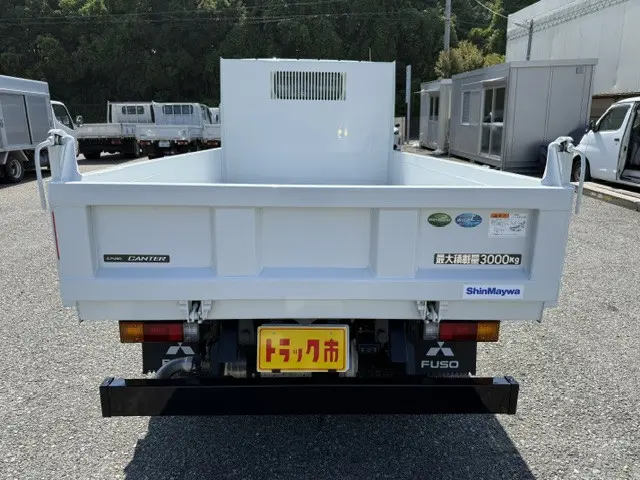 三菱 キャンター 2RG-FBA60(2WD)の写真8