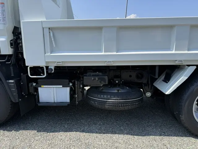 三菱 キャンター 2RG-FBA60(2WD)の写真10