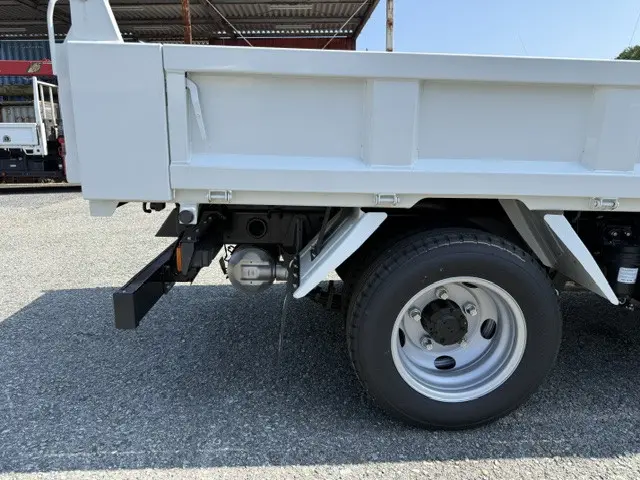 三菱 キャンター 2RG-FBA60(2WD)の写真12