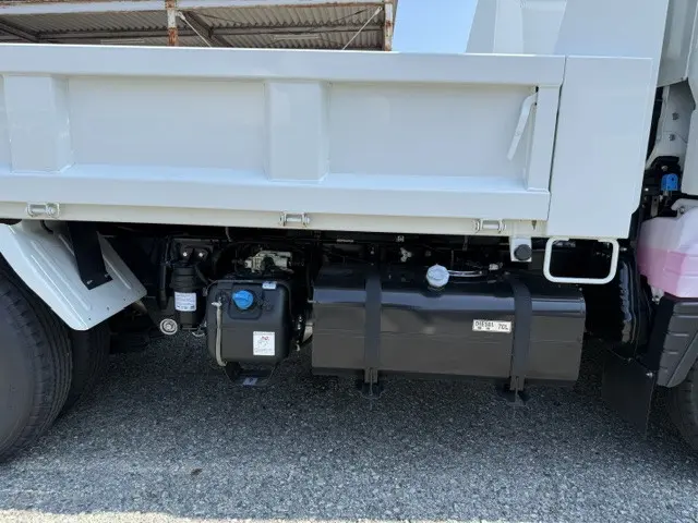 三菱 キャンター 2RG-FBA60(2WD)の写真13