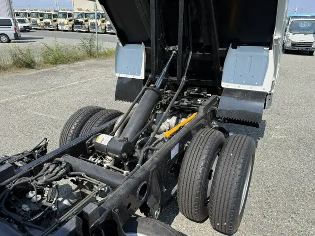 三菱 キャンター 2RG-FBA60(2WD)の写真17