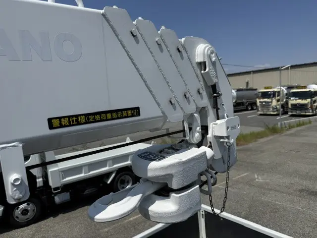 三菱 キャンター 2PG-FEB80(2WD)の写真35