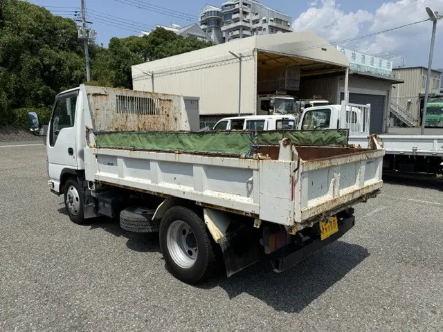 いすゞ エルフ TKG-NKR85AD(2WD)の写真4