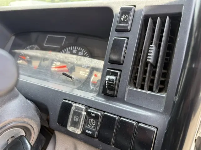 いすゞ エルフ TKG-NKR85AD(2WD)の写真41