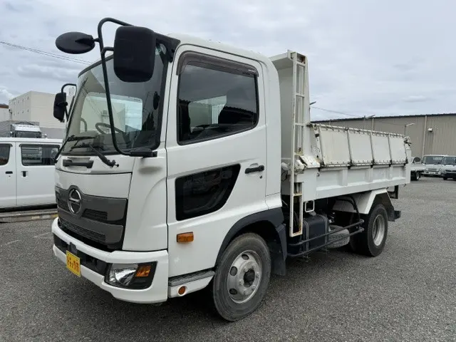 日野 レンジャー 2KG-FC2ABA(2WD)の写真1