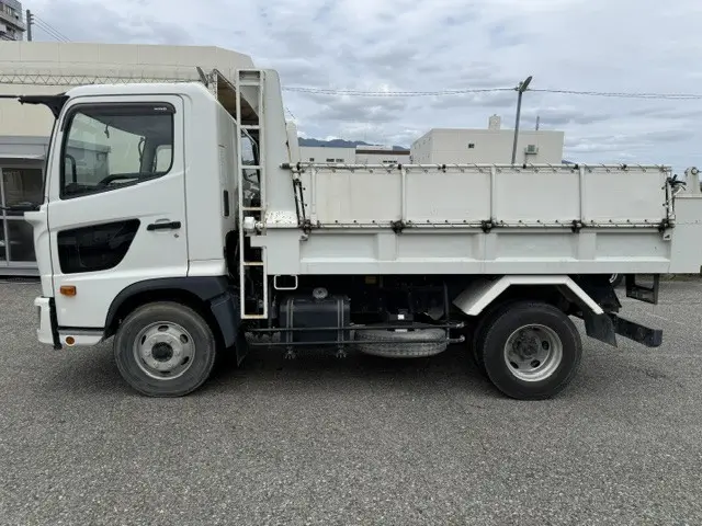 日野 レンジャー 2KG-FC2ABA(2WD)の写真7