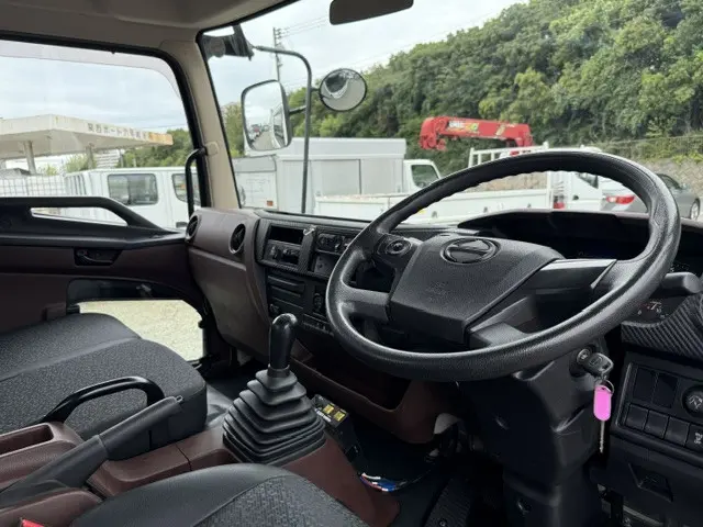 日野 レンジャー 2KG-FC2ABA(2WD)の写真45