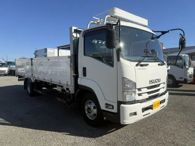 いすゞ フォワード TKG-FRR90S2(2WD)の写真2