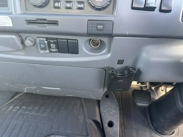 いすゞ フォワード TKG-FRR90S2(2WD)の写真46