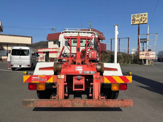 いすゞ フォワード TKG-FRR90S2(2WD)の写真7