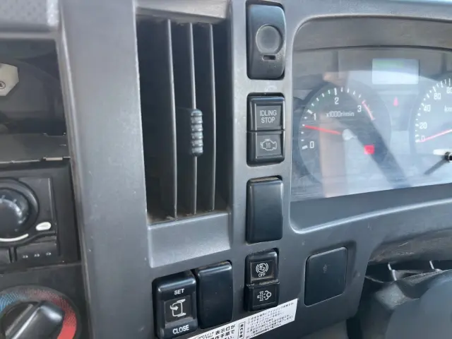 いすゞ フォワード TKG-FRR90S2(2WD)の写真44