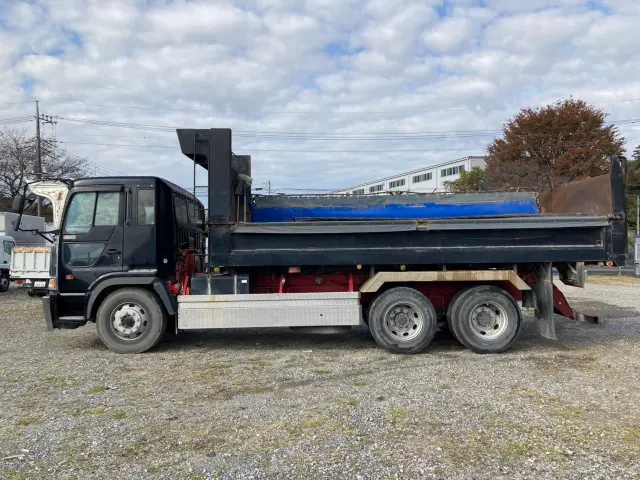 日野 プロフィア KL-FS1KPHA(2WD)の写真7