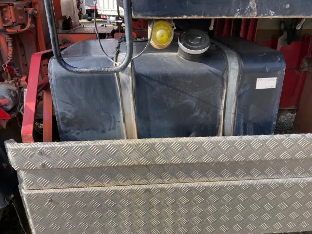 日野 プロフィア KL-FS1KPHA(2WD)の写真25