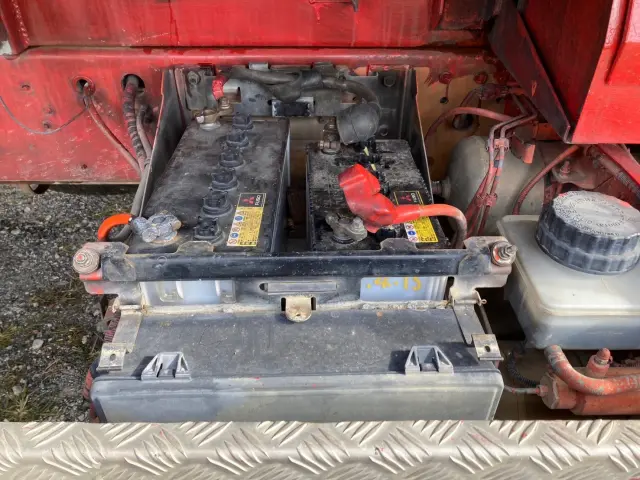 日野 プロフィア KL-FS1KPHA(2WD)の写真32