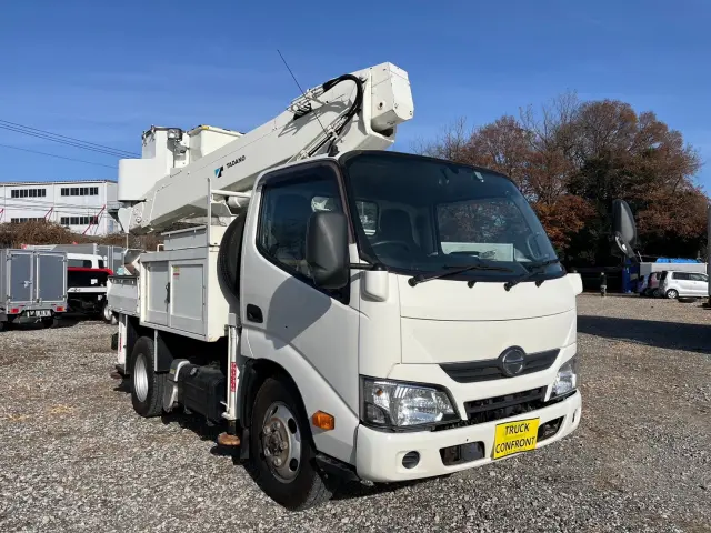 日野 デュトロ TKG-XZU675M(4WD)の写真5