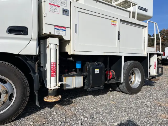 日野 デュトロ TKG-XZU675M(4WD)の写真17