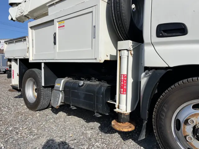 日野 デュトロ TKG-XZU675M(4WD)の写真24