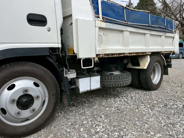 いすゞ エルフ TPG-NKR85AD(2WD)の写真16