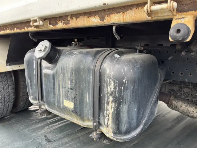 いすゞ エルフ TPG-NKR85AD(2WD)の写真25