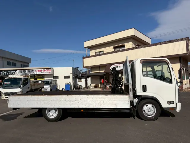 いすゞ エルフ TKG-NPR85AR(2WD)の写真8