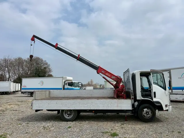 いすゞ エルフ TKG-NPR85AR(2WD)の写真10