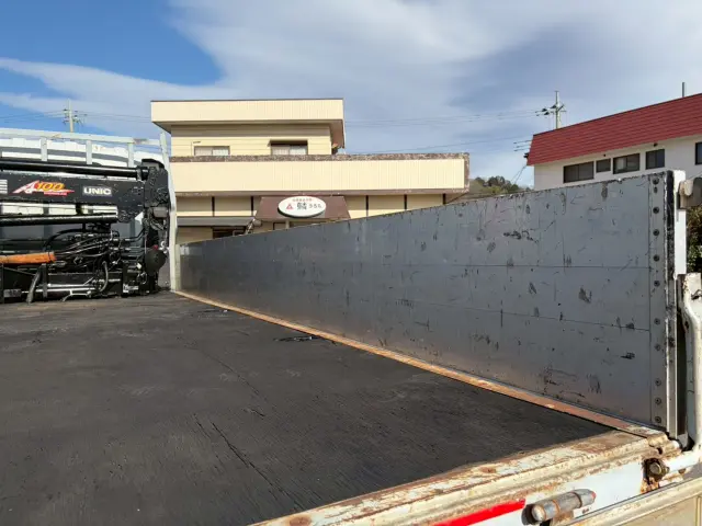 いすゞ エルフ TKG-NPR85AR(2WD)の写真13