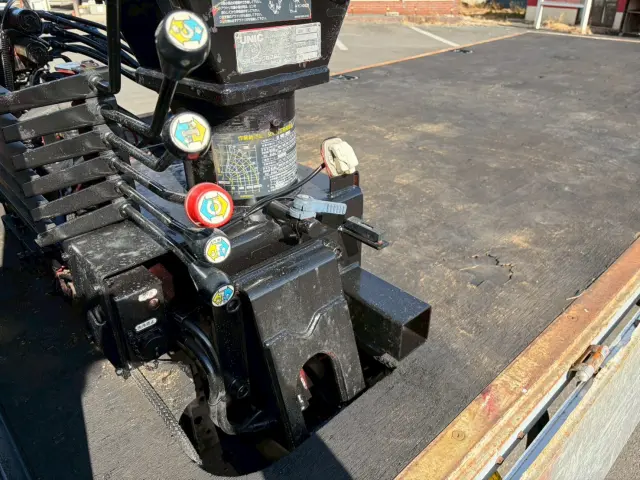 いすゞ エルフ TKG-NPR85AR(2WD)の写真17