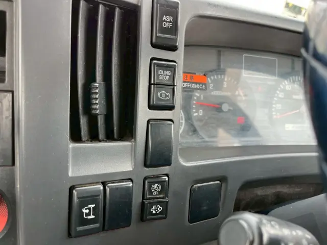 いすゞ エルフ TKG-NPR85AR(2WD)の写真38