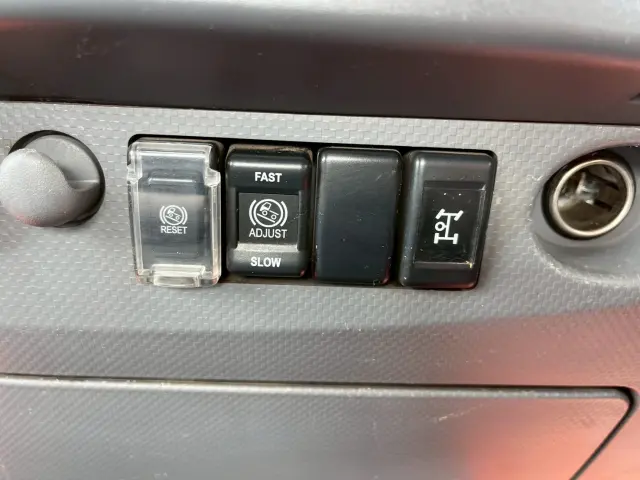 いすゞ エルフ TKG-NPR85AR(2WD)の写真40