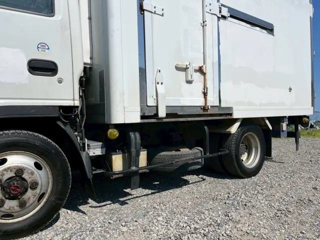 いすゞ エルフ TKG-NHS85AN(4WD)の写真24