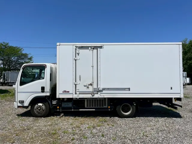 いすゞ エルフ TPG-NPR85AN(2WD)の写真4