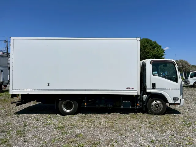 いすゞ エルフ TPG-NPR85AN(2WD)の写真8