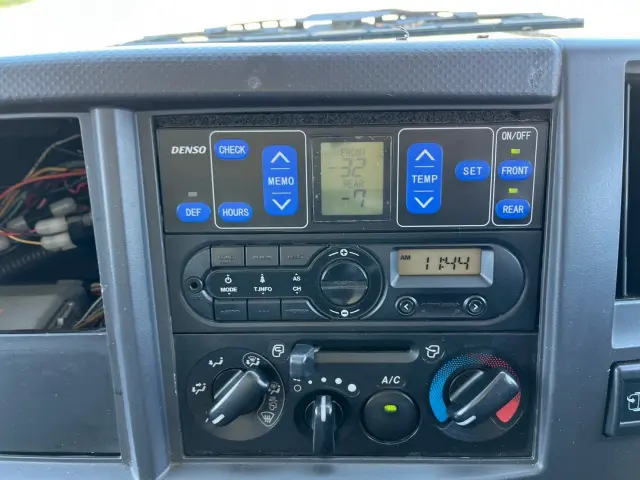 いすゞ エルフ TPG-NPR85AN(2WD)の写真44