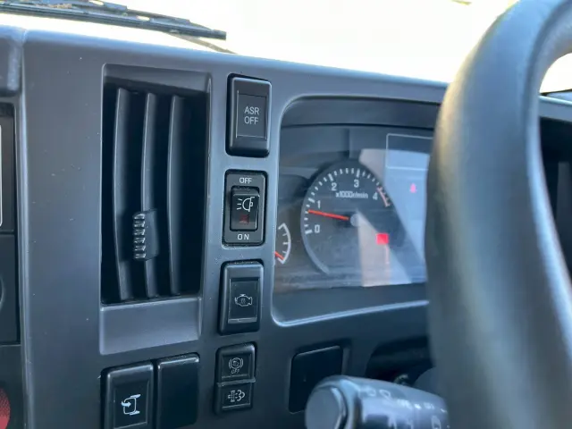 いすゞ エルフ TPG-NPR85AN(2WD)の写真46