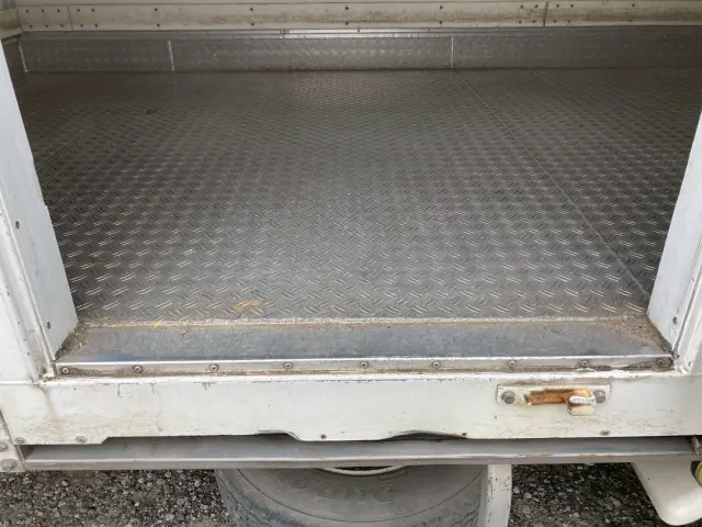 いすゞ エルフ TKG-NPR85AN(2WD)の写真8