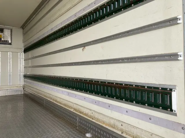 いすゞ エルフ TKG-NPR85AN(2WD)の写真17