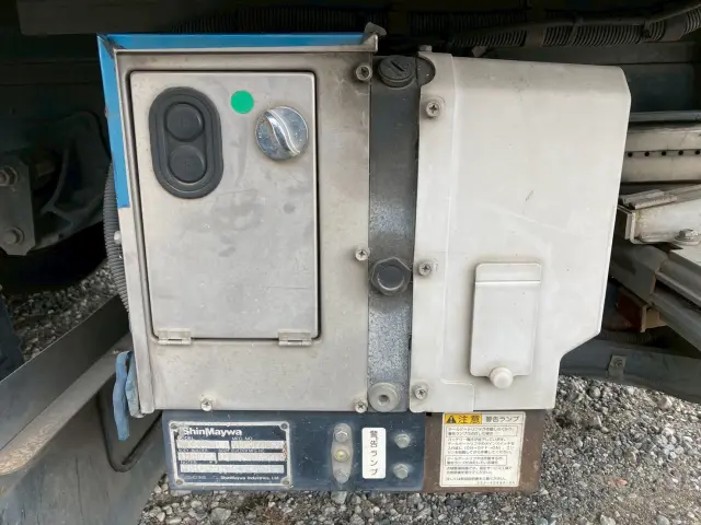 いすゞ エルフ TKG-NPR85AN(2WD)の写真22