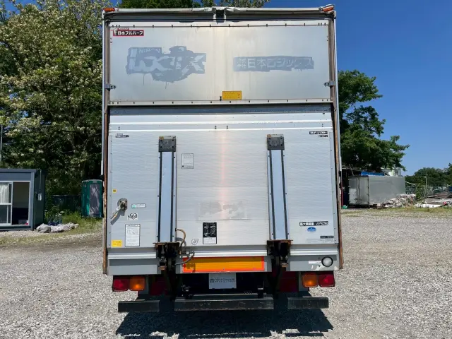 いすゞ フォワード PDG-FRR34T2(2WD)の写真7