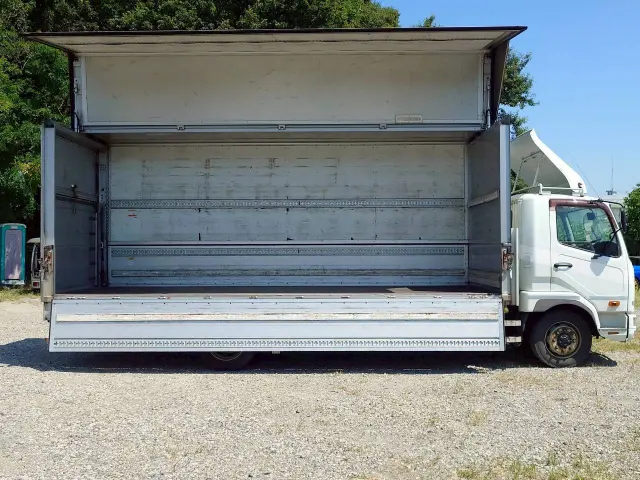 三菱 ファイター TKG-FK72FY(2WD)の写真10