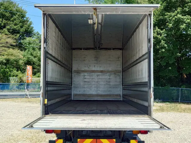 三菱 ファイター TKG-FK72FY(2WD)の写真14