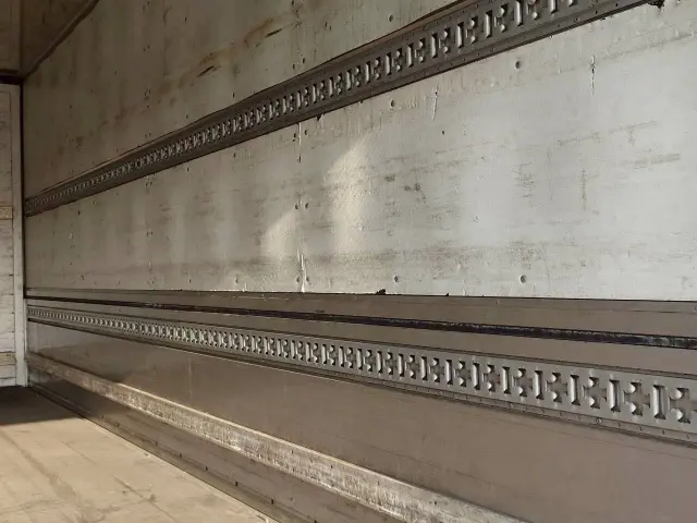 三菱 ファイター TKG-FK72FY(2WD)の写真19