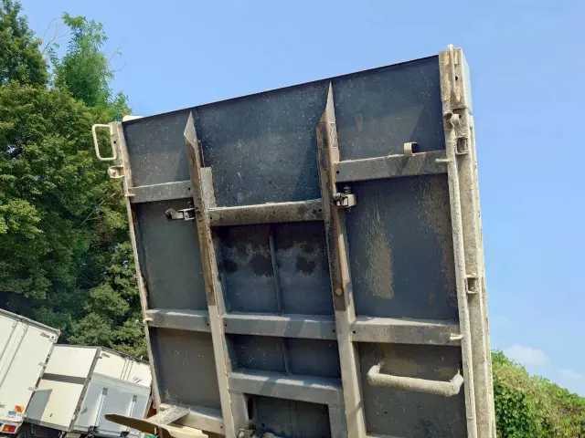 三菱 キャンター TKG-FBA60(2WD)の写真18