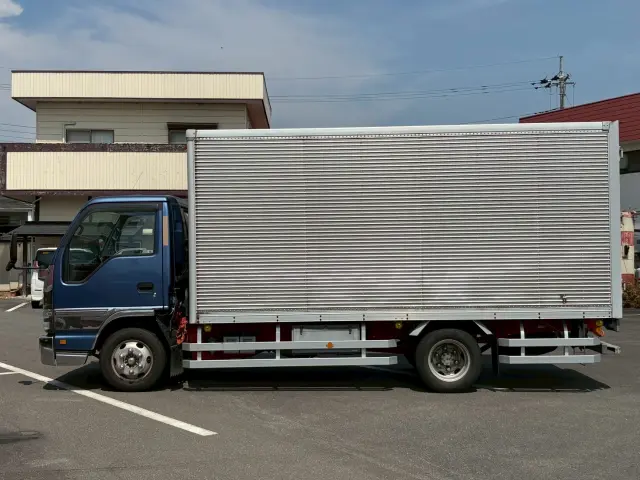 いすゞ エルフ PB-NPR81AN(2WD)の写真5