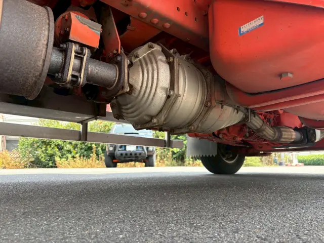 いすゞ エルフ PB-NPR81AN(2WD)の写真32