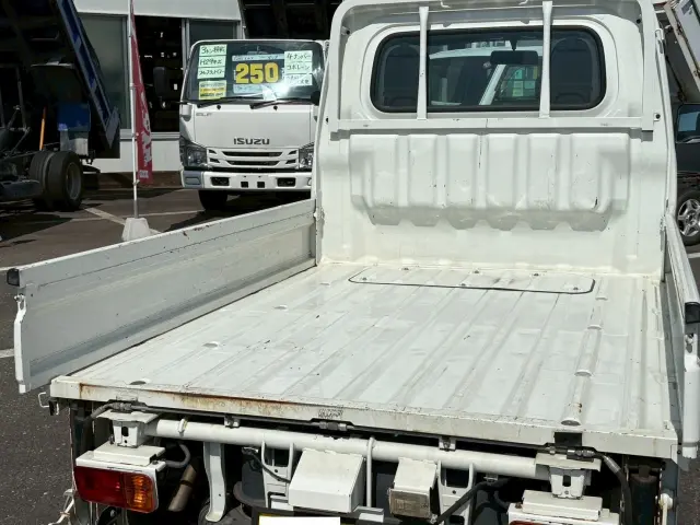 ダイハツ ハイゼットトラック EBD-S510P(4WD)の写真12