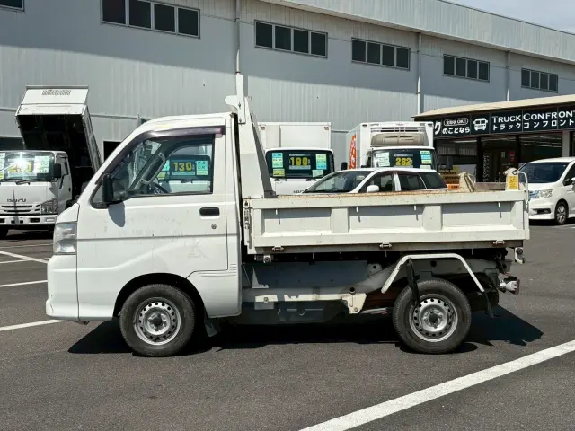 ダイハツ ハイゼットトラック EBD-S211P(4WD)の写真4